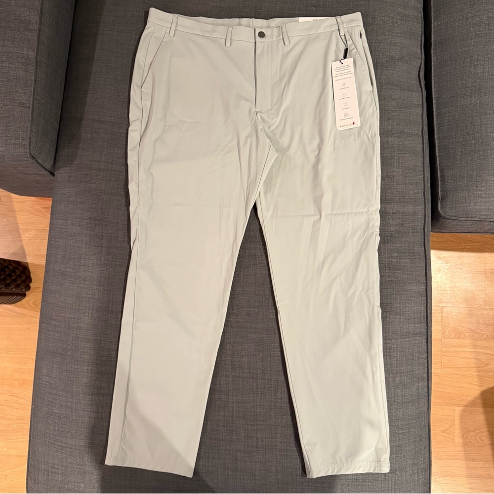Calvin Klein Men's Light Gray Golf Pants